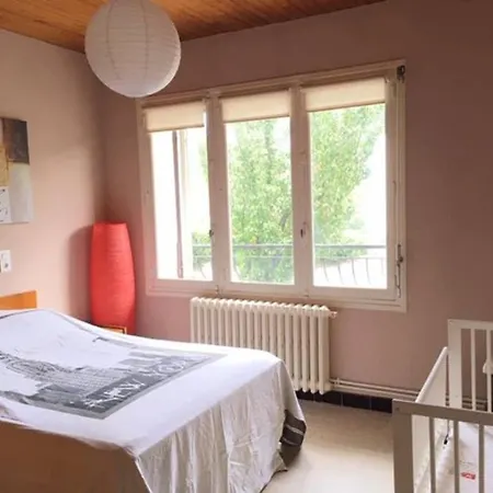 Holiday home Maison Familiale A Nimes